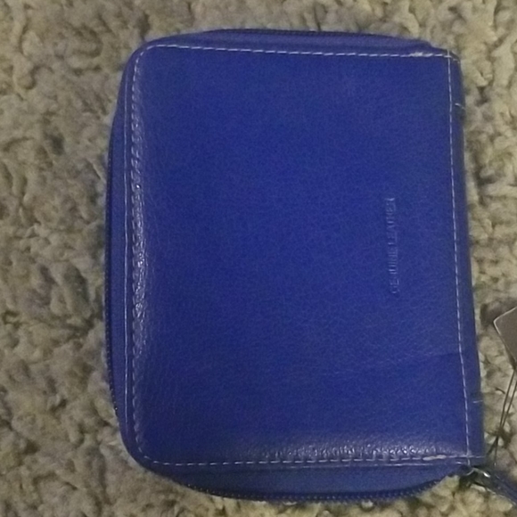 Kenneth Cole Reaction Zip Around Blue Wallet NWT - Picture 3 of 6